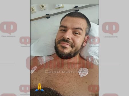 Мотористът Красимир Стайков от мелето край Малко Търново си пусна весело селфи от болницата