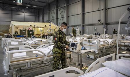 Чехия иска военни лекари от ЕС и НАТО в борбата с COVID-19