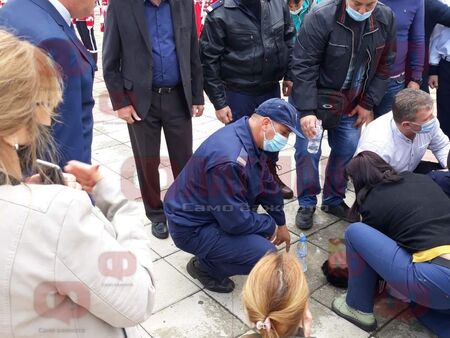 Момче припадна на площада в Айтос (Обновена)