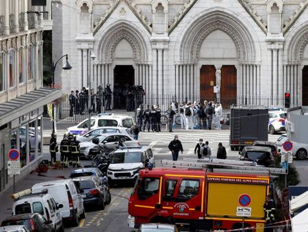 Терор в Ница! Ислямист уби трима християни в църква, много са ранени