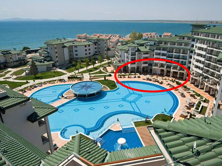 Извънредно! Гори луксозният хотел „Емералд Ризорт“ в Равда