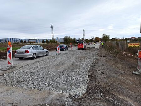 Завършват ремонта на пътя към Средец до края на седмицата, иначе глоба за "Виа конструкт"