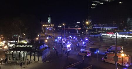 Извършителят на терористичната атака във Виена е бил освободен от затвора предсрочно