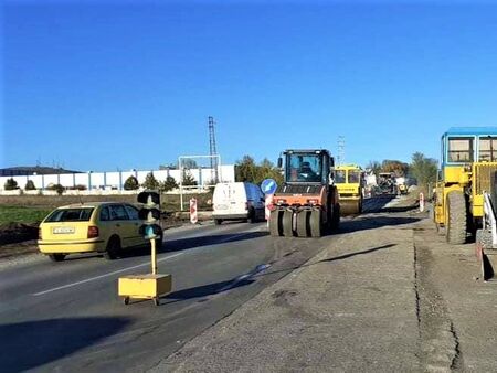 От утре изходът на Бургас към Средец ще е асфалтиран