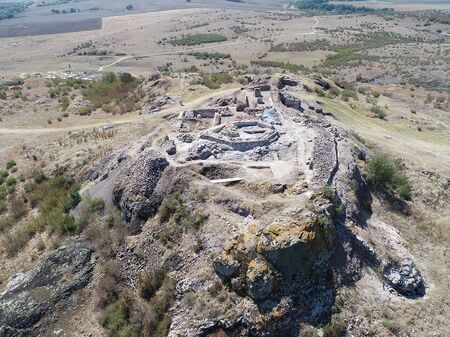Нова ценна находка е открита при проучването на средновековния град Русокастро