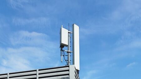 Забраниха 5G антените на Huawei във Великобритания