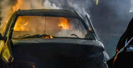 Запалиха колата на бизнесдама във Враца