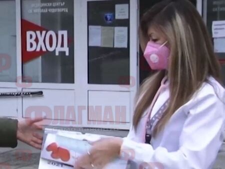 Лекари от Бургас зоват за помощ, 80 000 лева нужни за линейка за недоносени и болни деца
