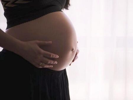 Бременните боледуват по-тежко от COVID-19 през втория и третия триместър