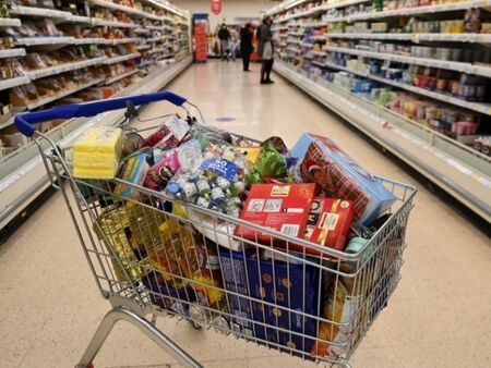 Българинът харчи 36.2% от заплатата си за храна