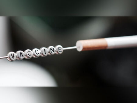 Започват тестовете на революционна ваксина срещу COVID-19, произвеждана от тютюн