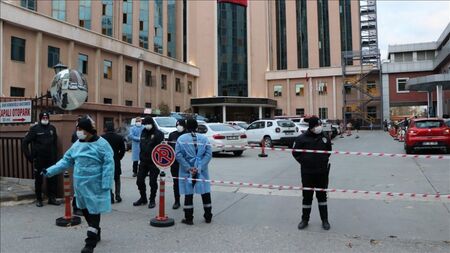 Взрив в болница в Турция, осем души са загинали