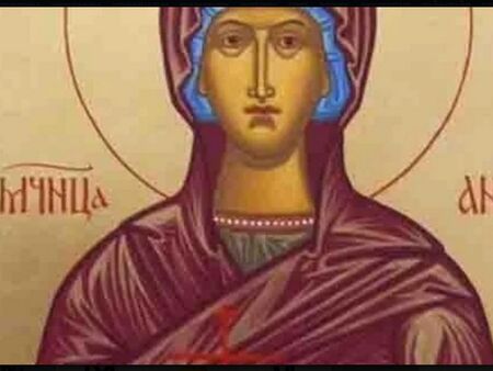 Църква почита деня на Великомъченица Анастасия, честит празник на имениците