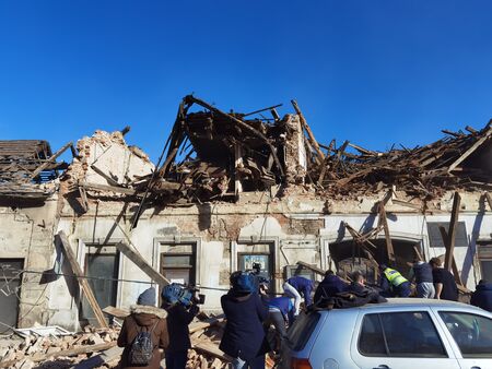 Ужас! Дете загина при труса в Хърватия, стотици сгради са разрушени