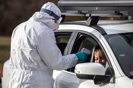 Словакия наложи по-строги мерки - забрани и общуването с хора от друго домакинство