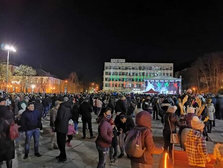 3000 лв. от джоба си плаща кметицата на Габрово заради новогодишното парти на площада