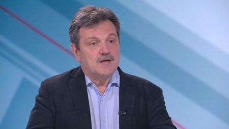 Симидчиев каза какво трябва да направим максимално бързо, за да не стане по-страшно