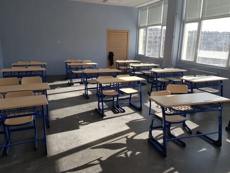 Отново ръст на заразените с К-19 ученици и учители в Бургас