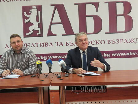 Румен Петков отрече за платени 300 000 лв. за издигането на Мангъров: Аз идвам от БКП - ние взимаме, не даваме