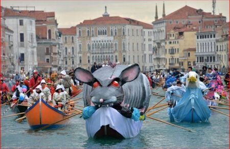 Карнавалът във Венеция се открива онлайн