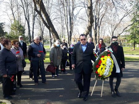 НФСБ чества 143 години от Освобождението с минута мълчание в памет на Валентин Касабов