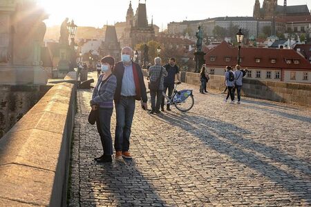 Чехия обяви локдаун за три окръга в страната от утре