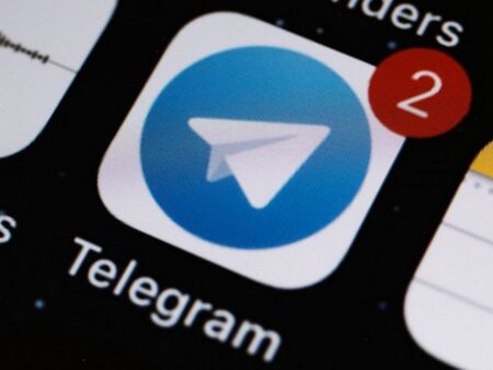 Въпреки забраната Telegram стана най-изтегляното приложение
