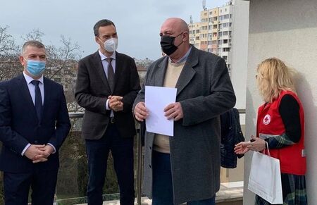 Кметът на Малко Търново със специална награда за хуманния си жест към КОЦ-Бургас