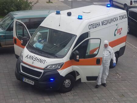 Болниците в Бургас започнаха да се пълнят с ковид пациенти, 5-има загубиха битката с вируса за денонощие