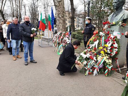 БСП-Бургас отдаде почит на Апостола на свободата