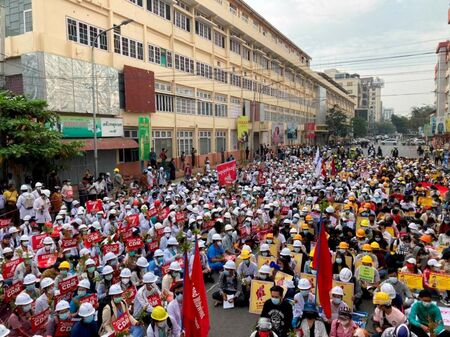 Хиляди излязоха на протест в Мианма, въпреки насилието на режима