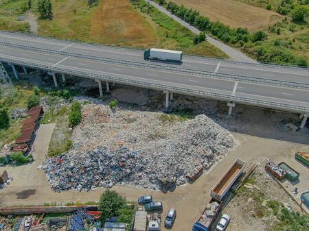 Карайте внимателно на АМ "Струма", подменят мантинели