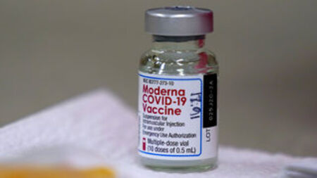12 000 дози от ваксината срещу COVID-19 на Moderna пристигнаха у нас