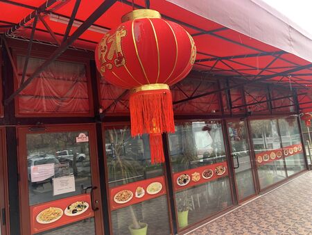 Любителите на китайската кухня в Бургас отново ще хапват вкусно при мадам Уан