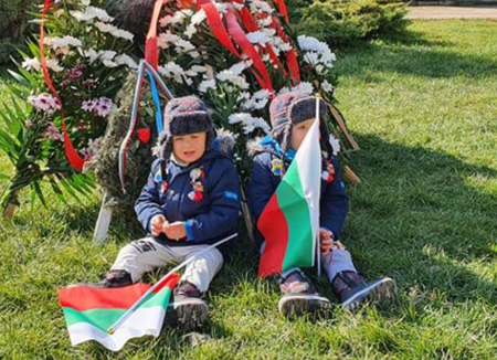 Карнобат отбеляза 143 години от Освобождението на България