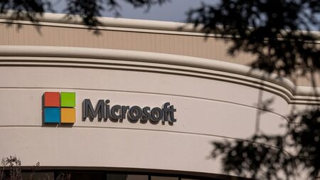 ЕК даде зелена светлина за най-голямото гейминг придобиване на Microsoft