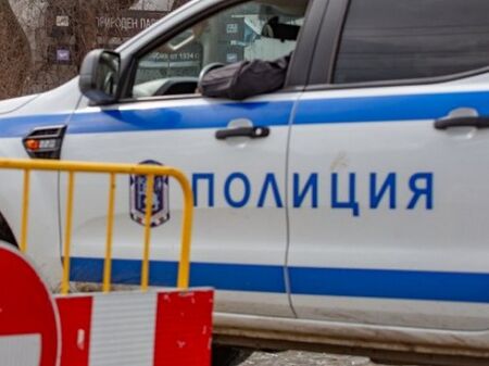 Пиян мъж нападна полицаи с нож в Смядово