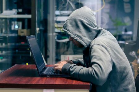 Хакери удариха сайта на Министерството на отбраната
