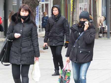 Последно: Няма да глобяват, ако сте без маска на главната ул.“Александровска“ в Бургас