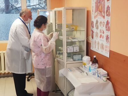 Извънредно! Възобновиха масовата ваксинация в Бургас