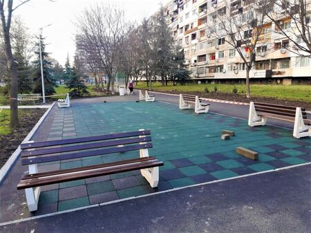Прекрасният парк със зони за отдих и спорт до бл.16 в ж.к."Славейков" ще е готов до дни