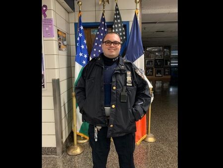 Български полицай в Ню Йорк се превърна в герой! Спаси живота на бебе на Бруклинския мост