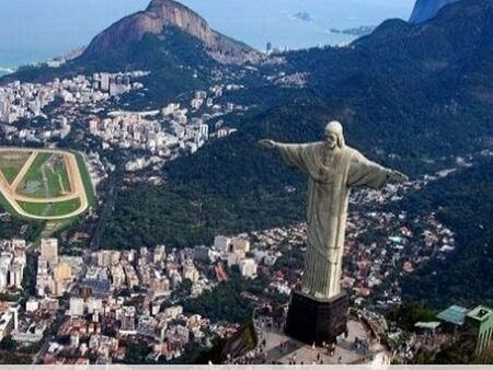 Ремонтират статуята на Исус Христос в Рио де Жанейро