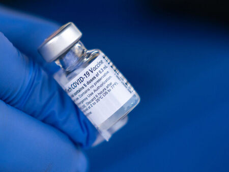 РЗИ-Бургас отвори „зелен коридор“ за ваксиниране