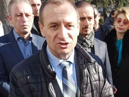 Ще има ли нова политическа бомба: Листата на Живко Табаков вкарва двама от Бургас, отнема мандата на БСП