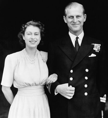Принц Филип - голямата любов, силата и опората на британската кралица