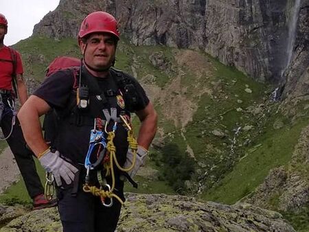 Трагедия: Известен планински спасител скочи от ковид отделение