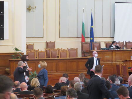 „Борисов 3“ бойкотира откриването на 45-ото Народно събрание