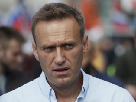 Навални бил прехвърлен "в концлагер, място за изтезания, а не в болница"