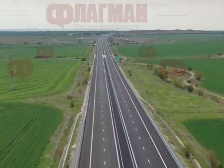 Пускат движението по магистрала "Тракия" край Чирпан, но затварят край Стара Загора